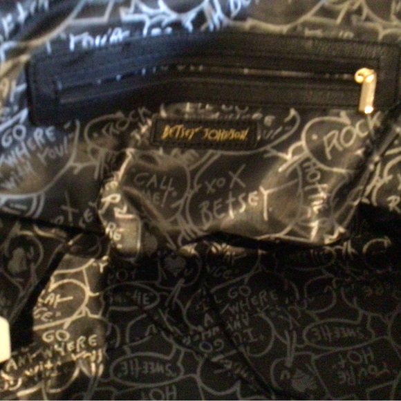 BETSEY JOHNSON Kitsch Black Fur Satchel - Picture 3 of 4